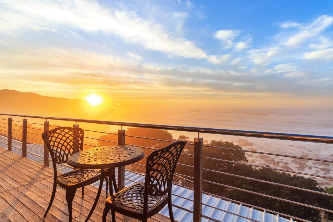 Morgan Bay Hotel エクステリア 写真