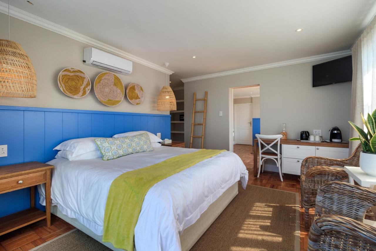 Morgan Bay Hotel エクステリア 写真