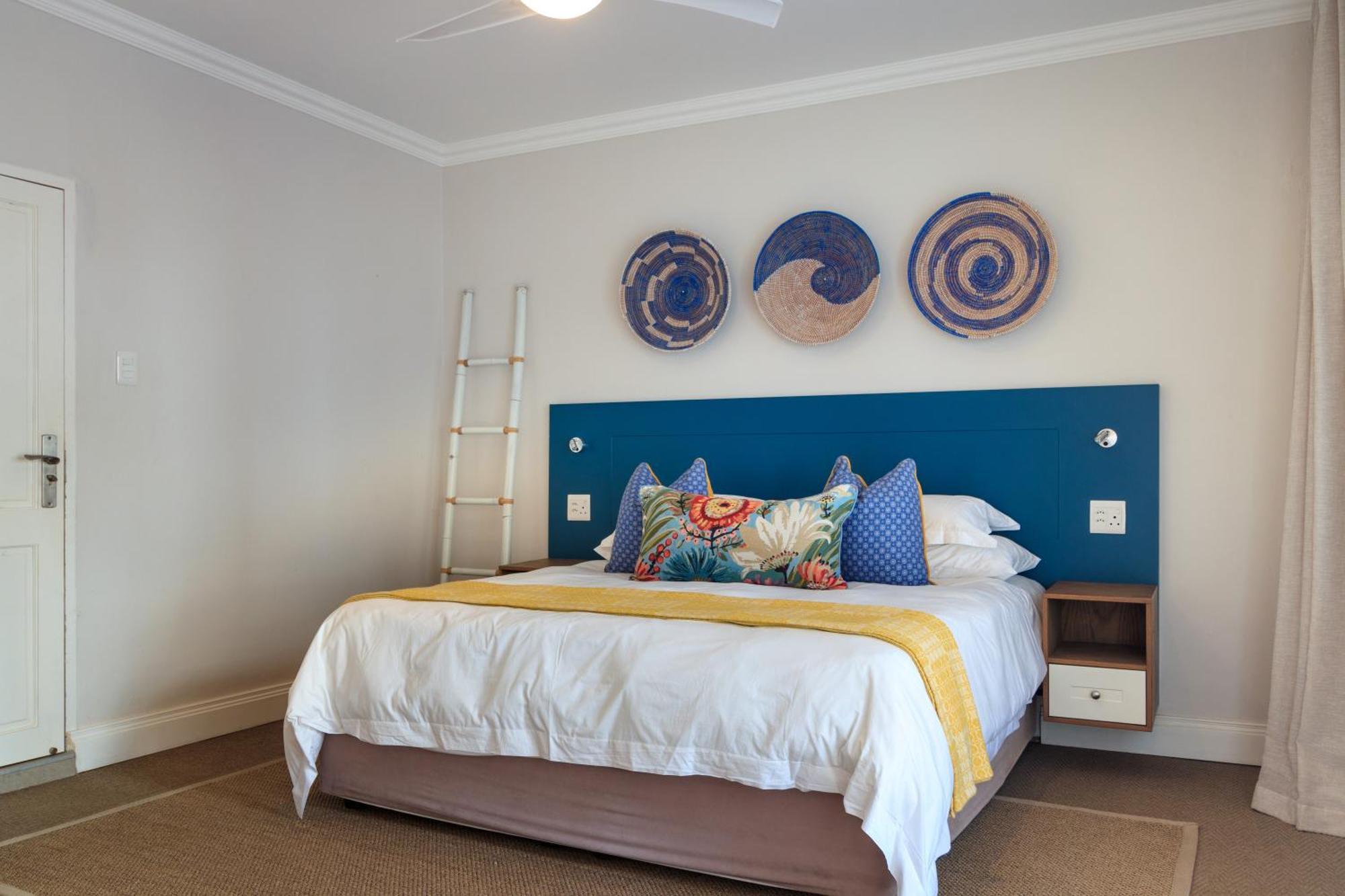 Morgan Bay Hotel エクステリア 写真